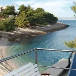 Appartement Viktor 2 *